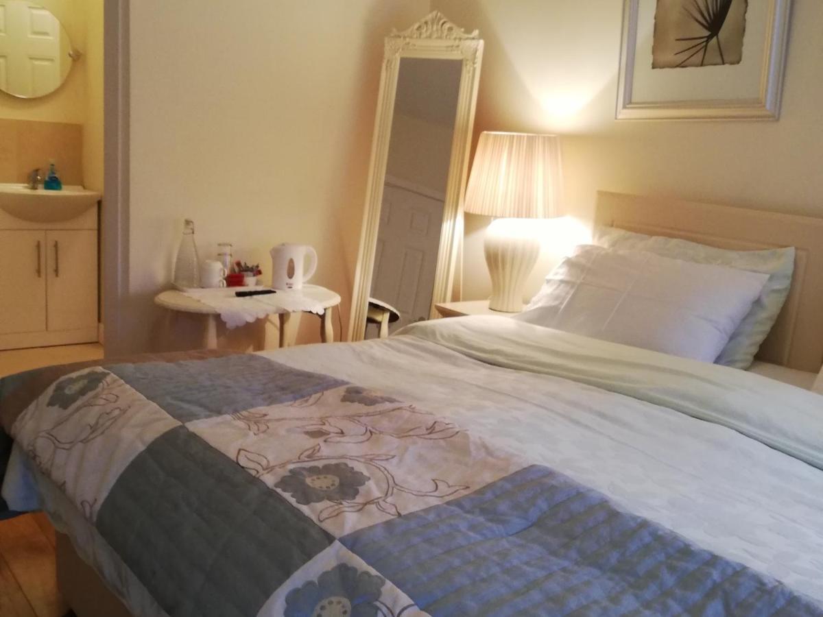 The Vee Guest Accommodation Waterford Eksteriør bilde