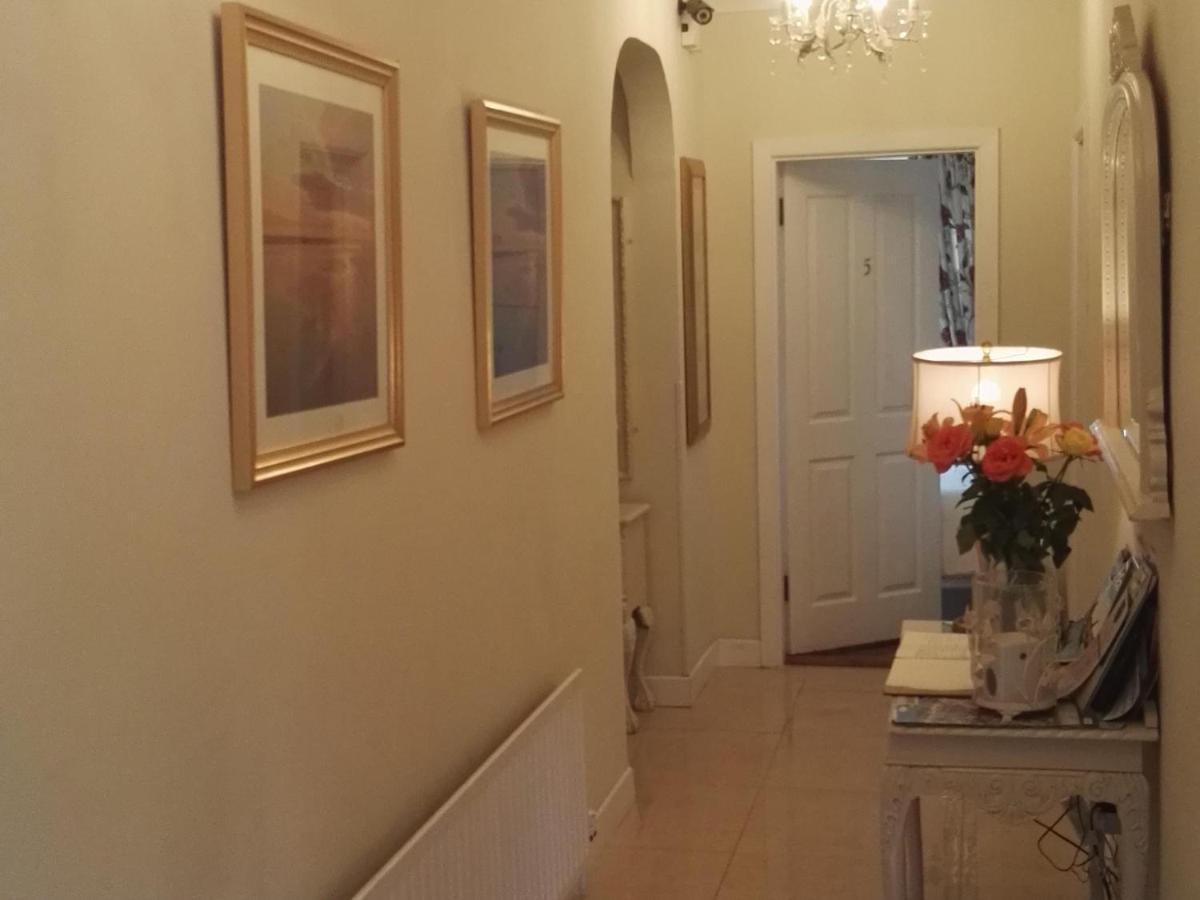 The Vee Guest Accommodation Waterford Eksteriør bilde